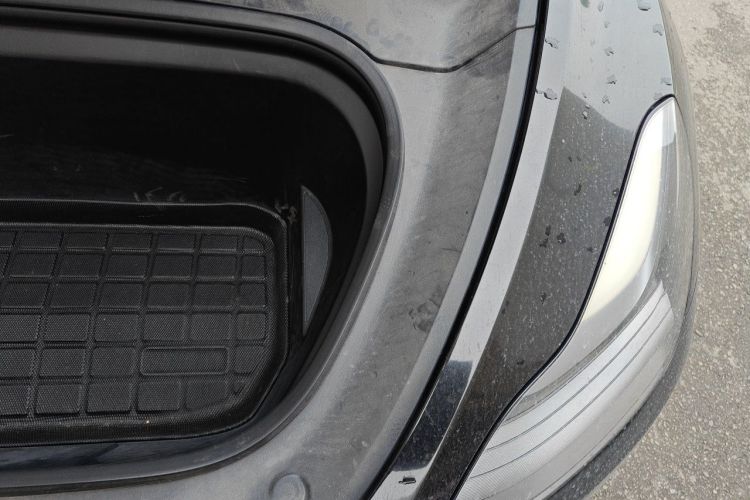 Tesla Model Y 2022 immagine di auto #29