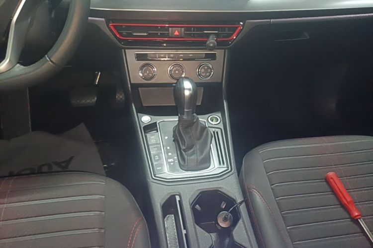 Volkswagen Lavida 2022 car image #18