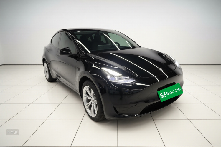 Tesla Model Y 2023 #4 Tesla Model Y 2023 car image #4