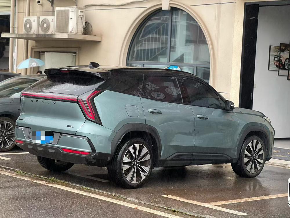 GEELY Boyue L 2025 car image #6