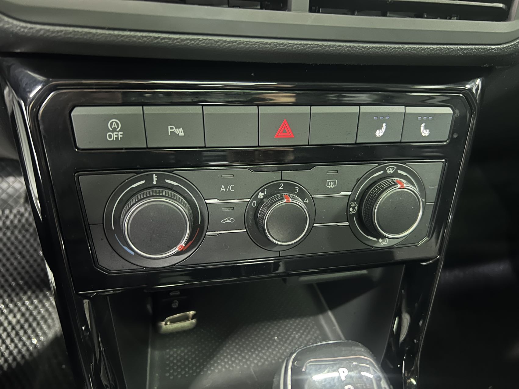 2024 #13 2024 imagen de coche #13