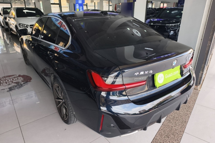 BMW 3 Series 2023 car image #5