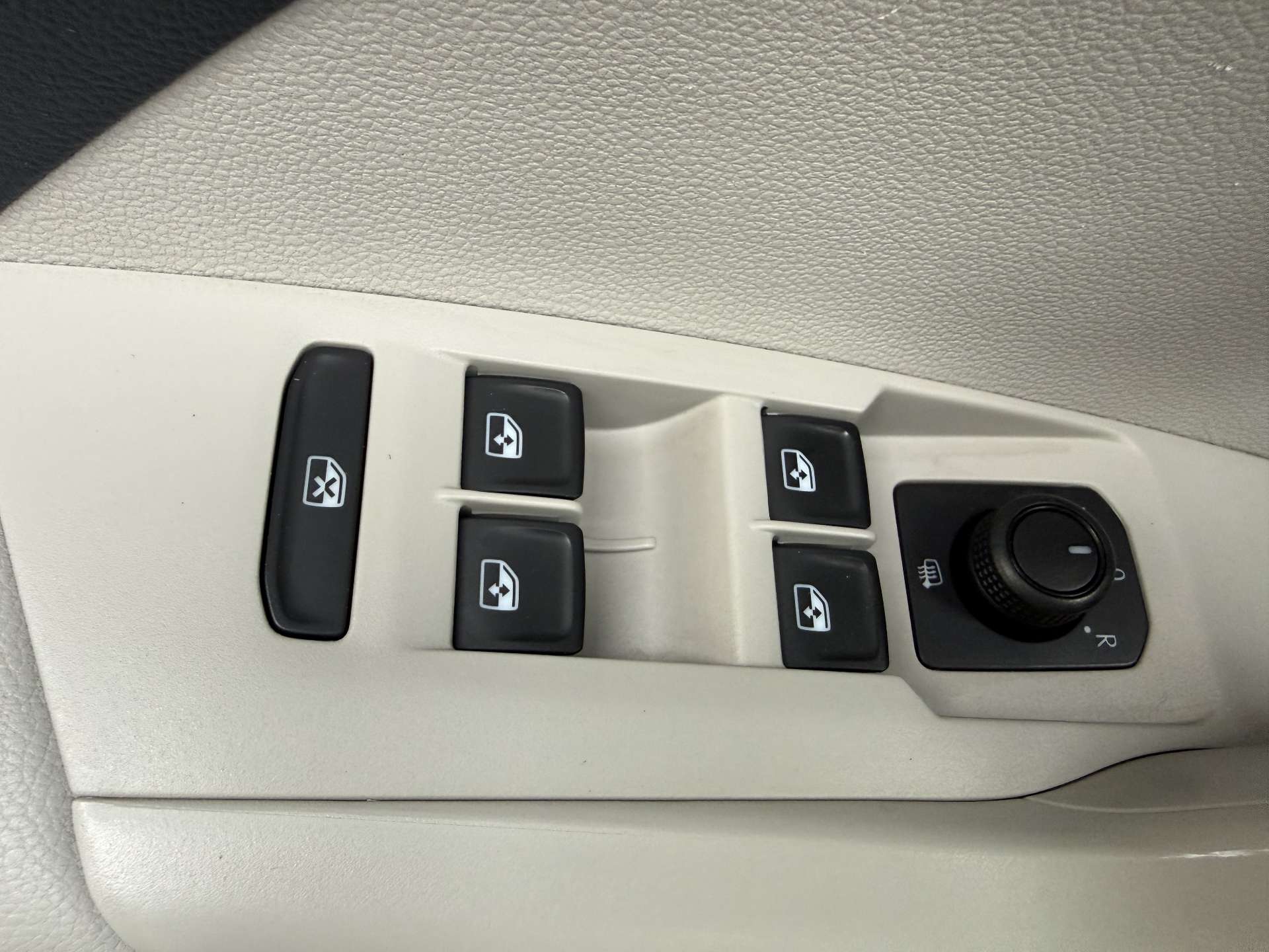 2019 #13 2019 imagen de coche #13