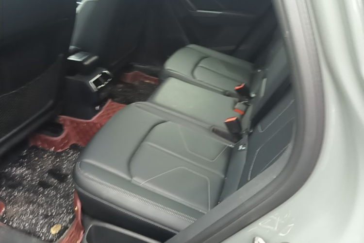 Audi Q3 2024 car image #17