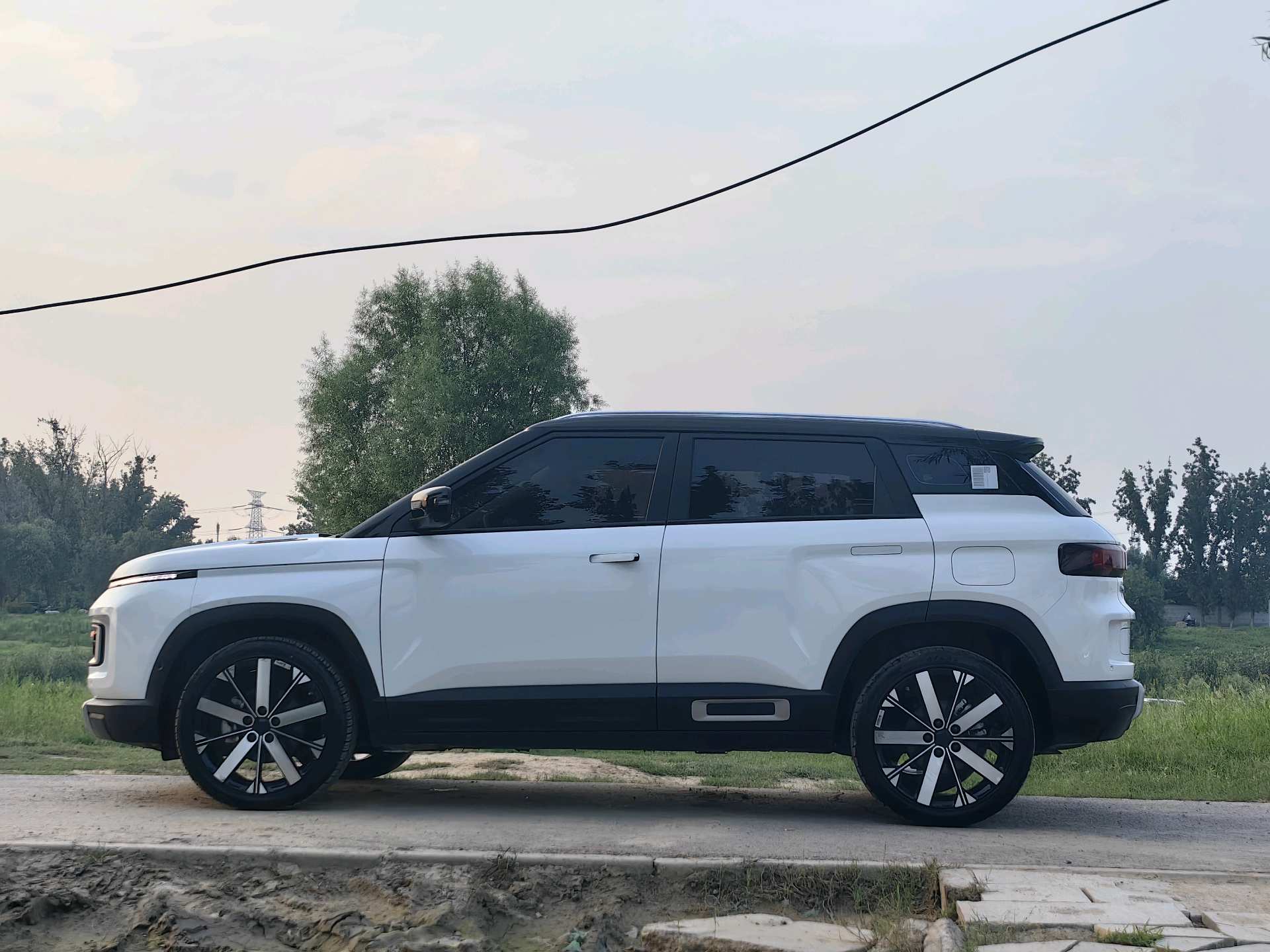 GEELY ICON 2023 car image #8