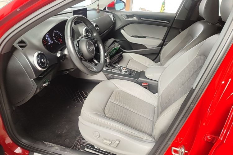 Audi A3 2019 car image #16