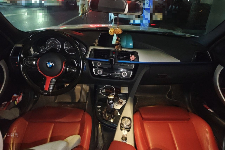 BMW 3 Series 2019 car image #11
