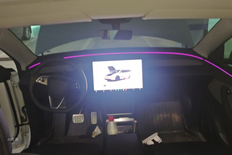 Tesla Model Y 2025 #11 Tesla Model Y 2025 immagine di auto #11