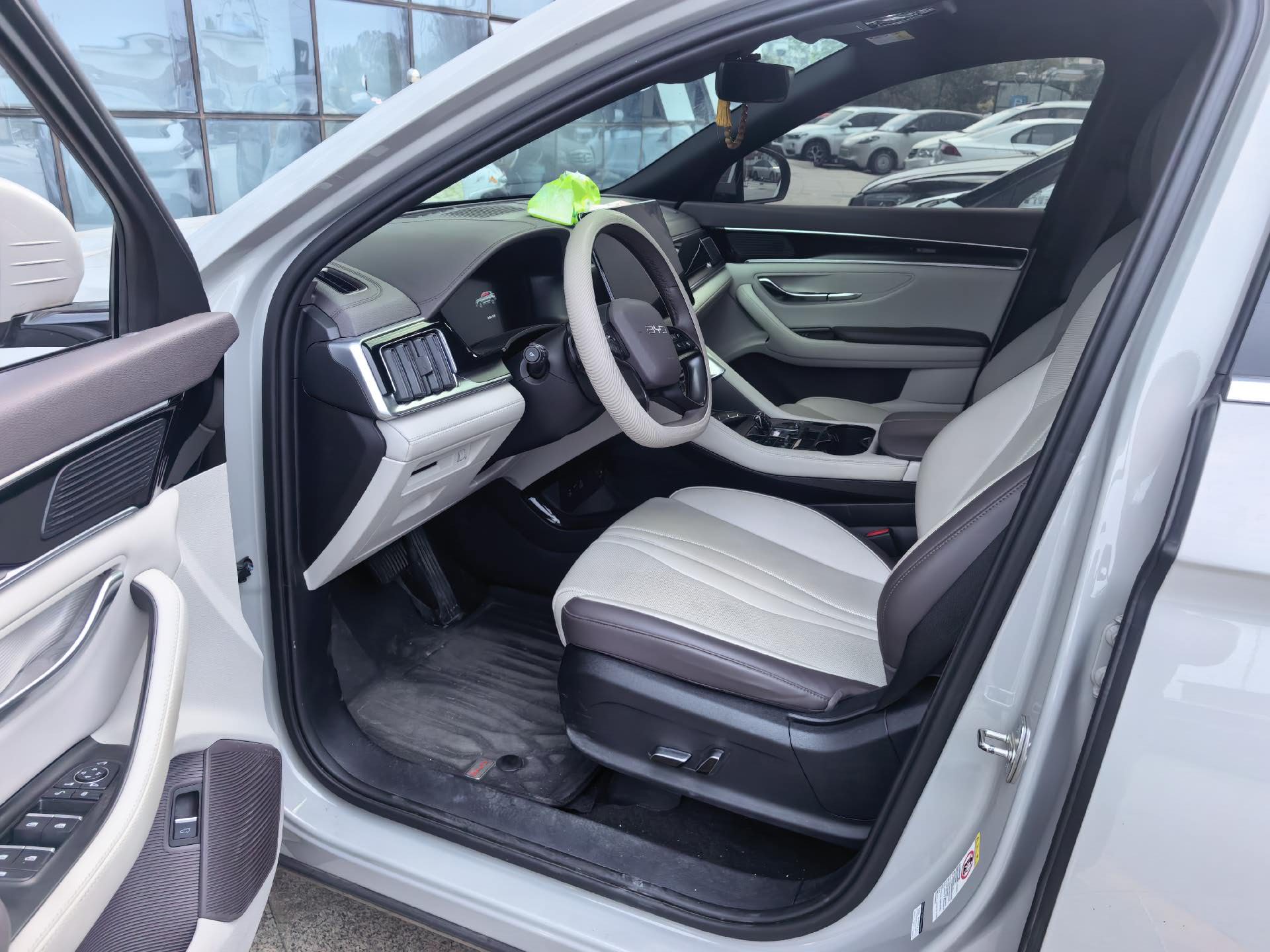 BYD Song Plus New Energy 2025 #2 BYD Song Plus New Energy 2025 immagine di auto #2