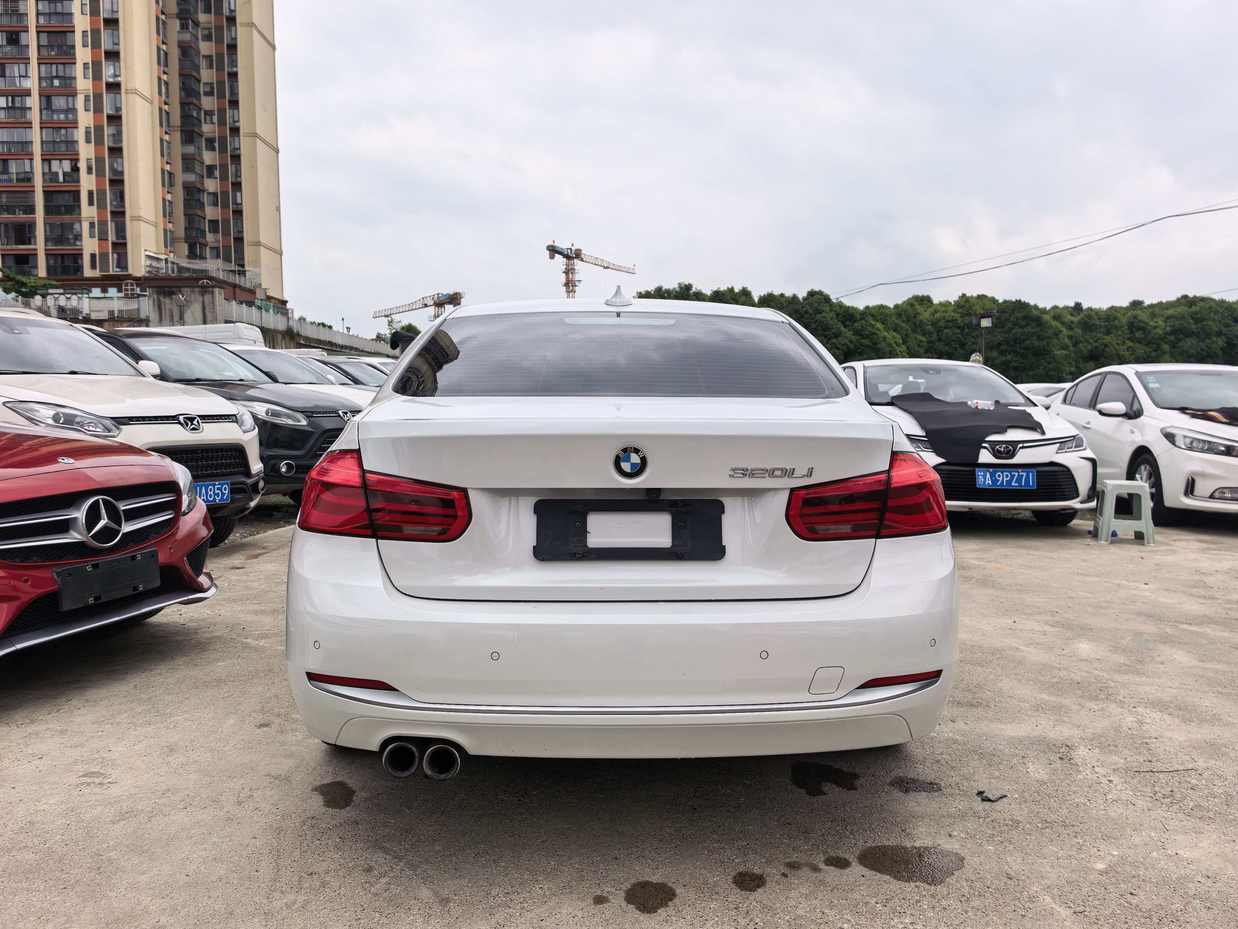 BMW 3 Series 2019 #7 BMW 3 Series 2019 car image #7