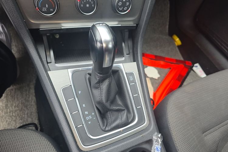 Volkswagen Golf 2015 #16 Volkswagen Golf 2015 car image #16