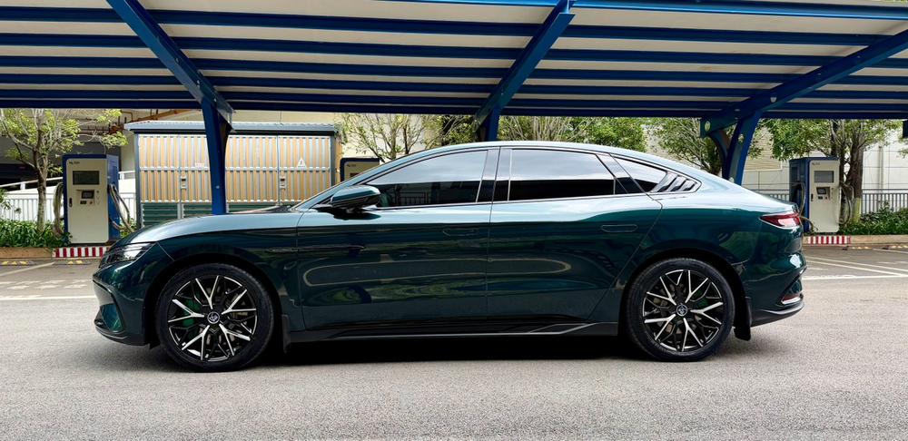BYD Han 2023 car image #4