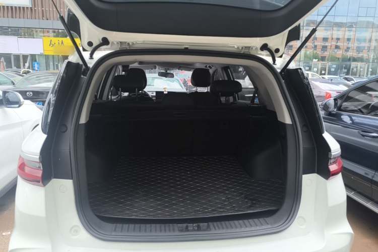 GEELY Vision X6 2021 car image #21