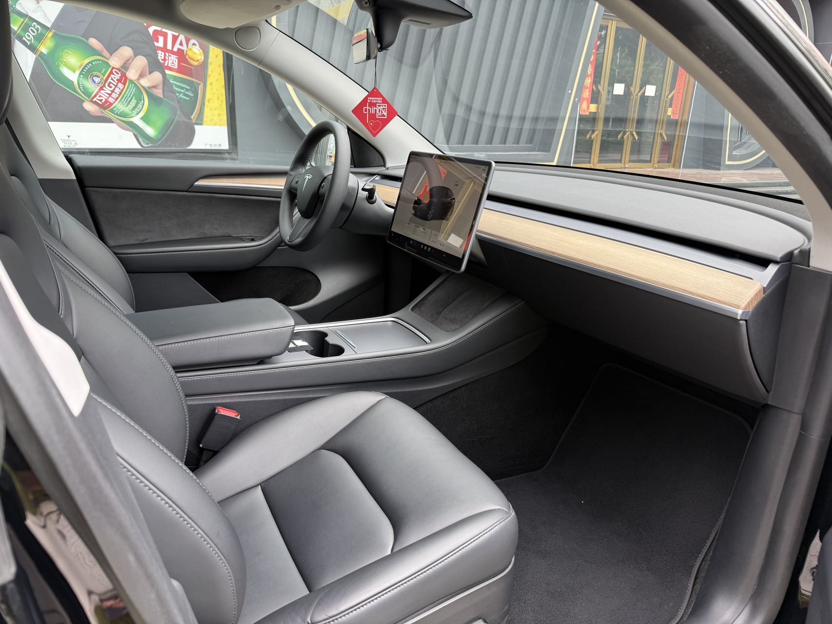 Tesla Model Y 2022 car image #7