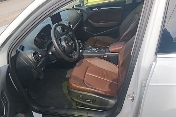 Audi A3 2015 immagine di auto #15
