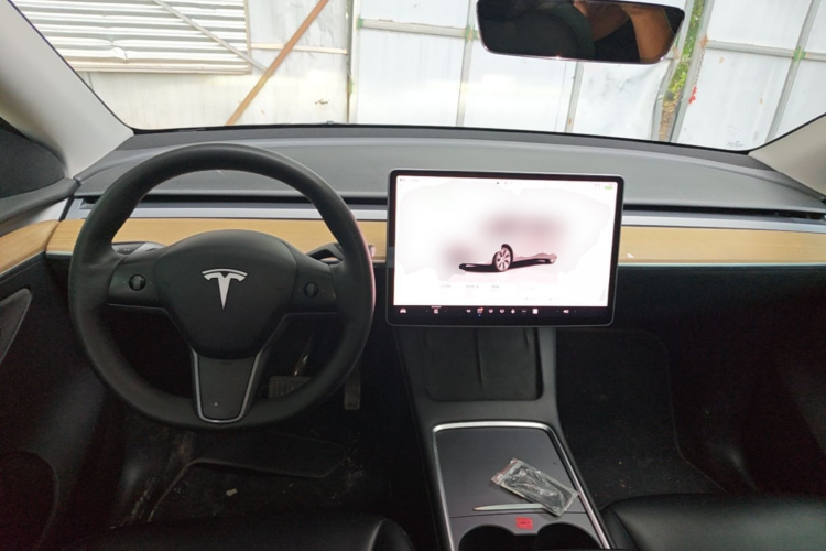 Tesla Model Y 2022 #11 Tesla Model Y 2022 car image #11