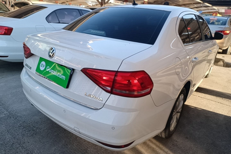 Volkswagen Lavida 2019 car image #7