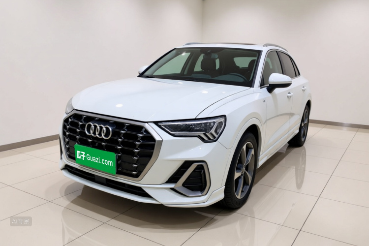 Audi Q3 2019 car image #2