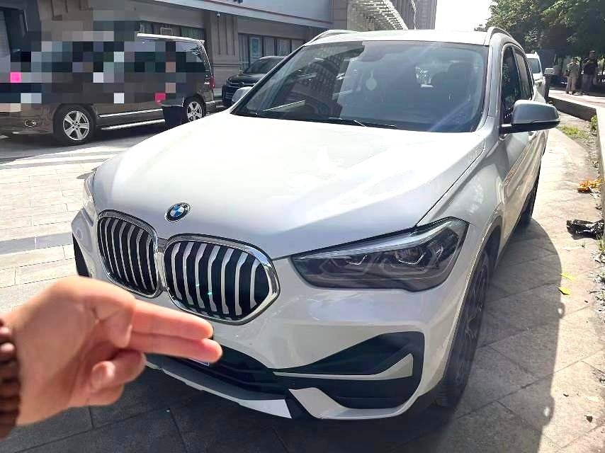BMW X1 2022 BMW X1 2022 car image