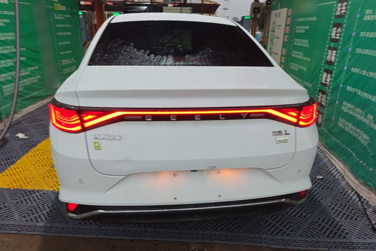 GEELY Emgrand L HiP 2022 car image #6