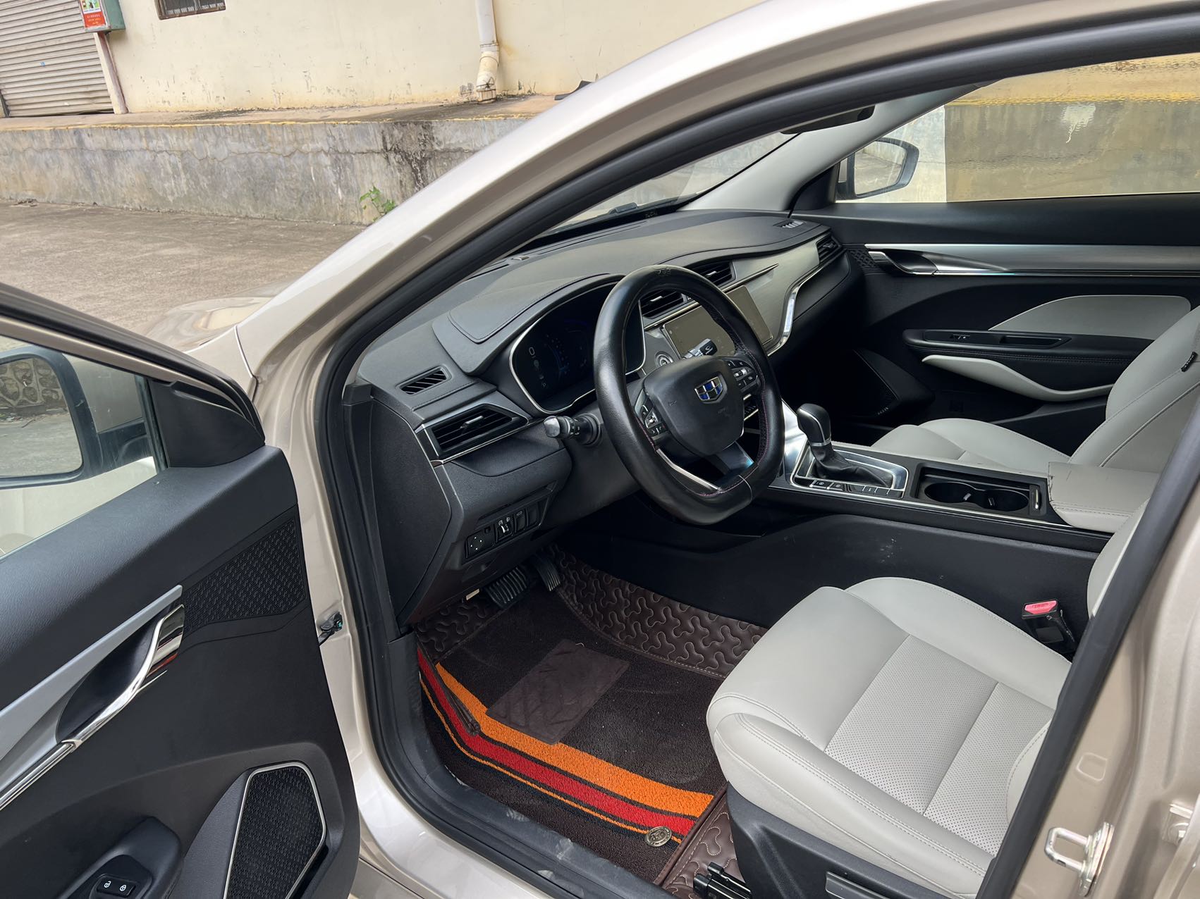 GEELY Binray 2018 car image #7