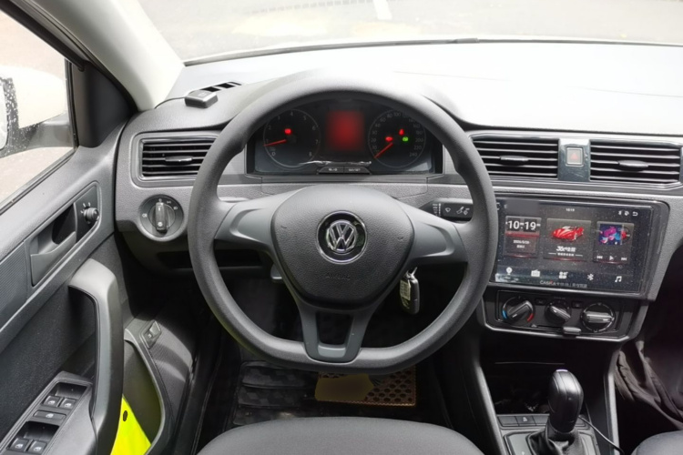 Volkswagen Santana 2020 car image #11