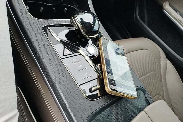 BYD Han 2022 car image #14