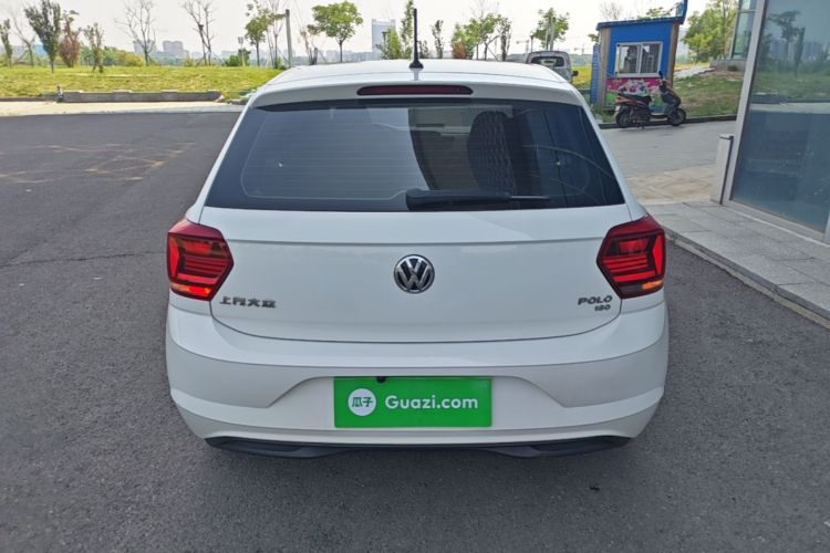 Volkswagen Polo 2021 car image #6