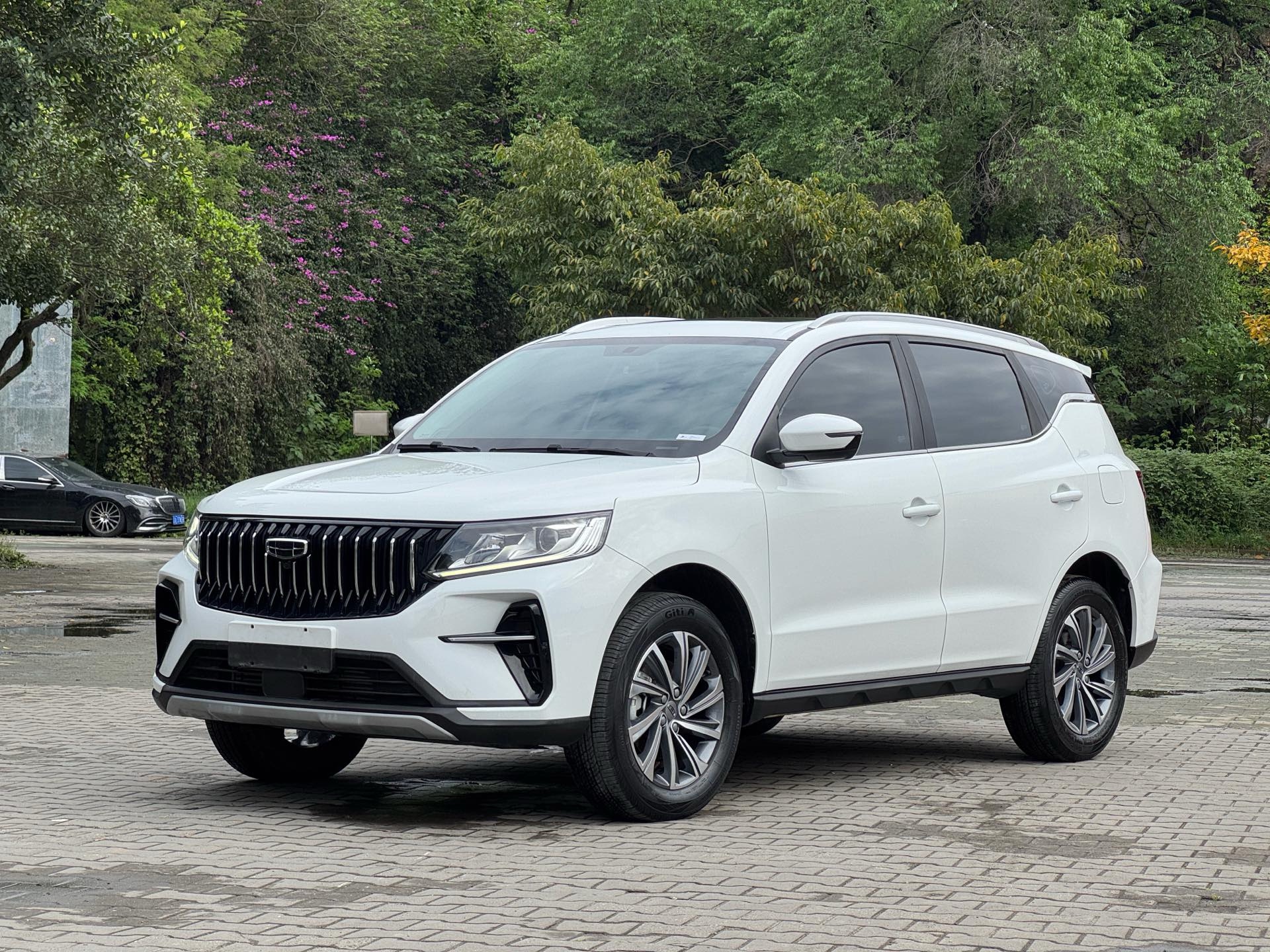 GEELY Vision X6 2021 car image 
