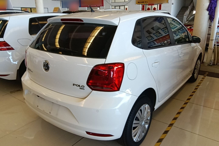 Volkswagen Polo 2018 car image #7