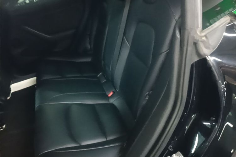 Tesla Model 3 2022 car image #17
