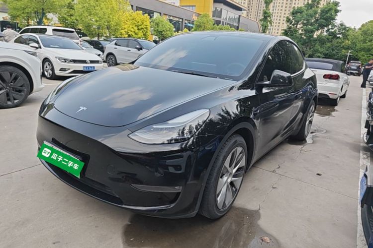 Tesla Model Y 2022 #2 Tesla Model Y 2022 car image #2