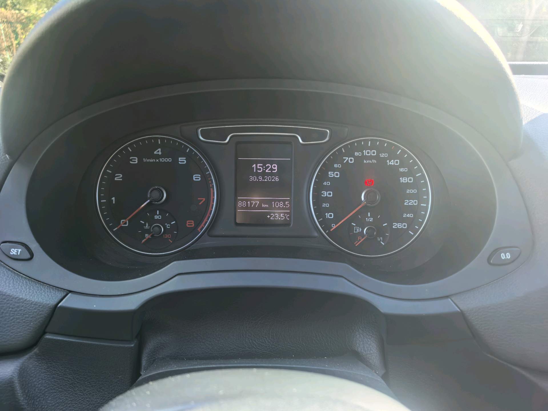 2016 imagen de coche #11
