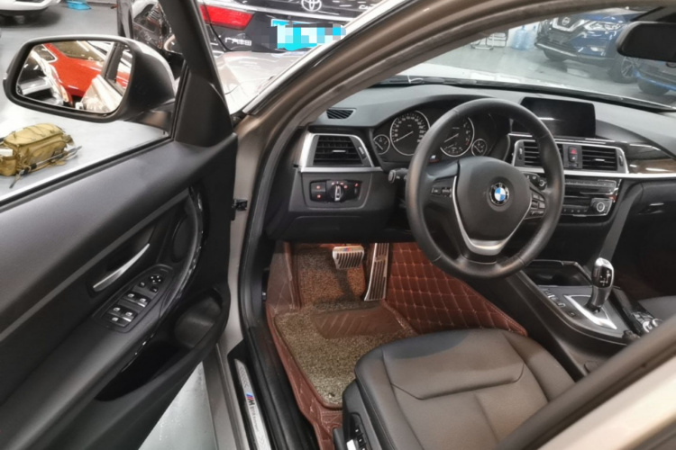 BMW 3 Series 2017 #16 BMW 3 Series 2017 car image #16