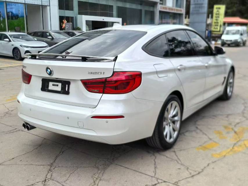 BMW 3 Series GT 2019 #6 BMW 3 Series GT 2019 car image #6