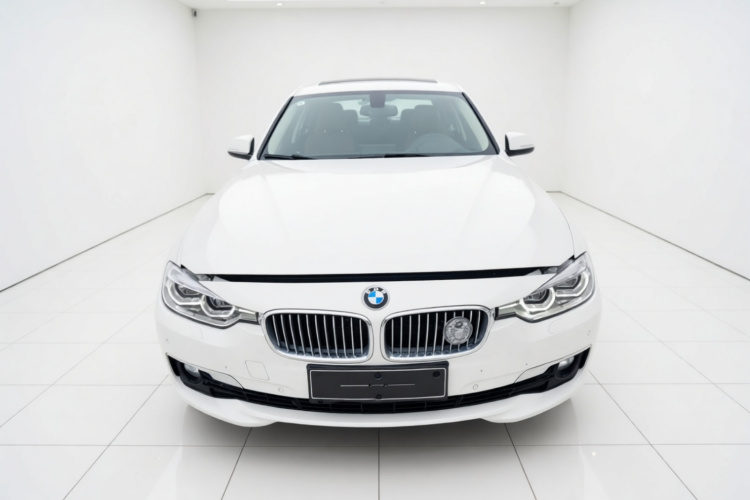 BMW 3 Series 2019 #3 BMW 3 Series 2019 car image #3