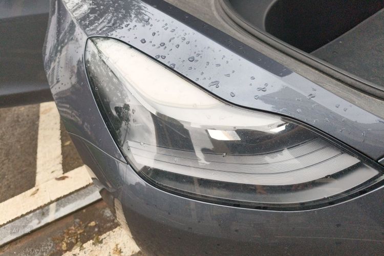 Tesla Model 3 2021 car image #8