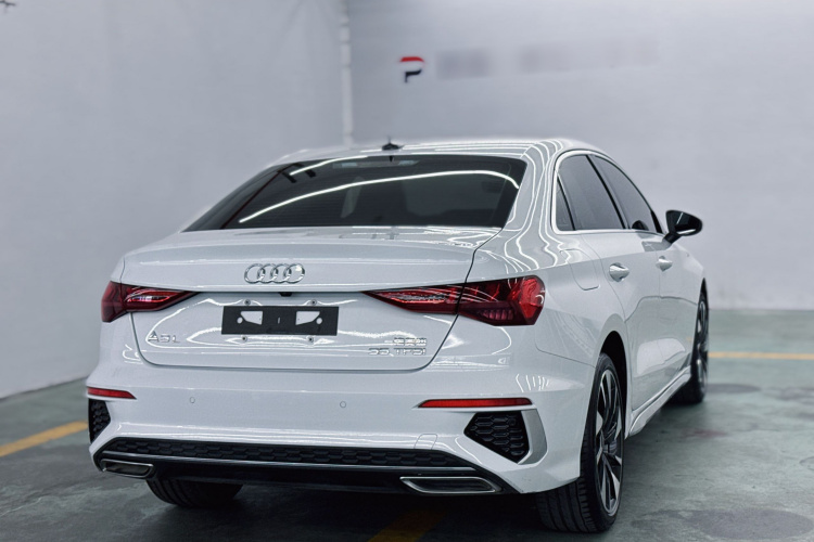 Audi A3 2023 #8 Audi A3 2023 صورة سيارة #8