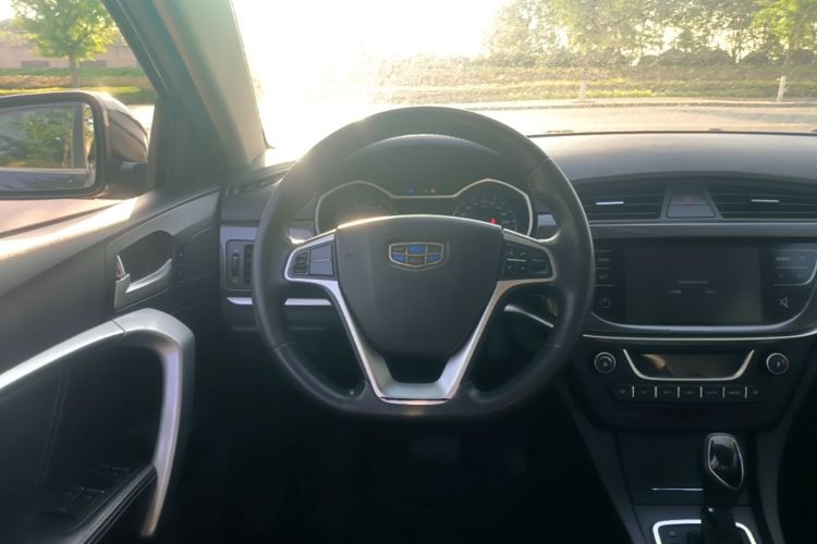 GEELY Emgrand 2017 car image #11