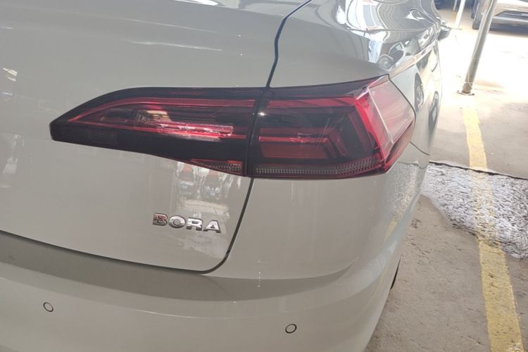 Volkswagen Bora 2021 car image #8