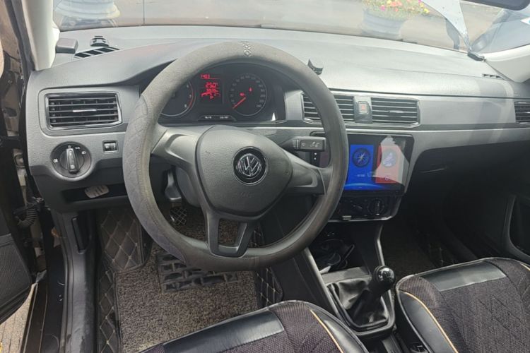Volkswagen Santana 2017 #11 Volkswagen Santana 2017 car image #11