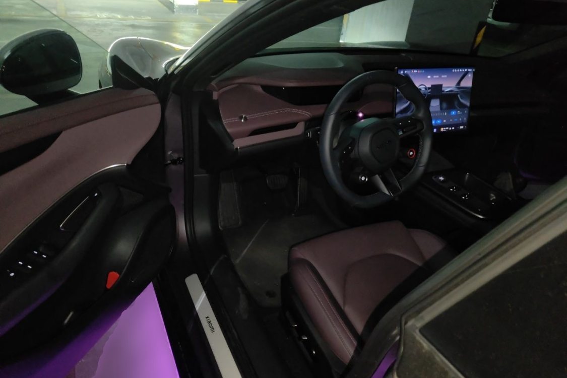 MI SU7 2025 imagem de carro #23
