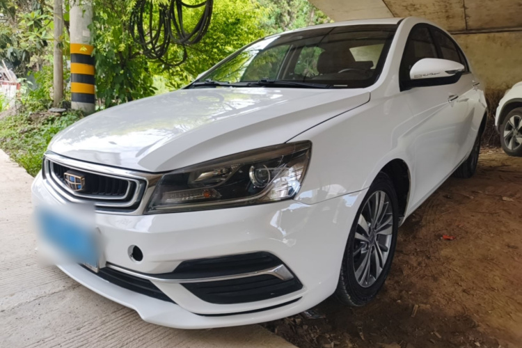 GEELY Emgrand 2018 car image #2