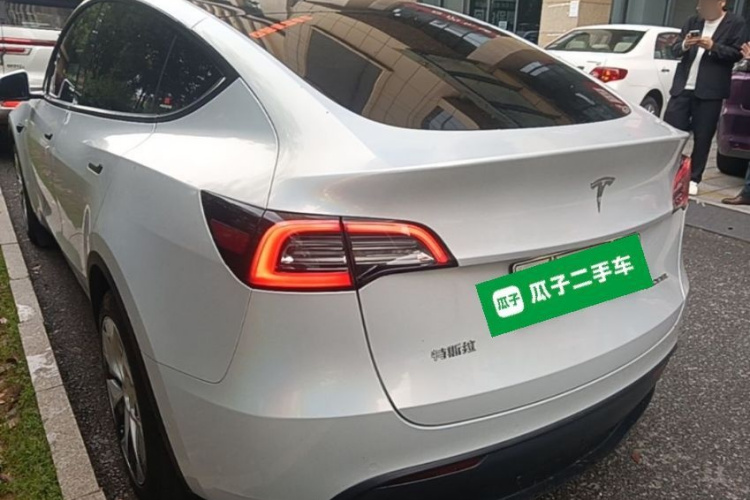 Tesla Model Y 2021 #7 Tesla Model Y 2021 car image #7