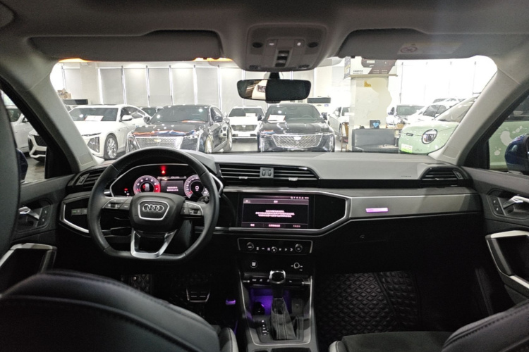 Audi Q3 2022 #10 Audi Q3 2022 car image #10