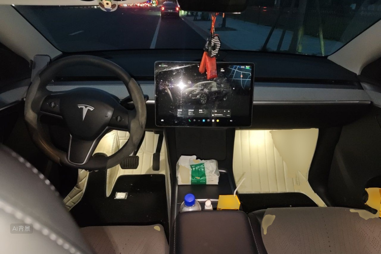 Tesla Model Y 2023 #11 Tesla Model Y 2023 car image #11