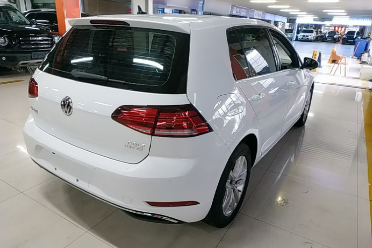 Volkswagen Golf 2019 #7 Volkswagen Golf 2019 car image #7