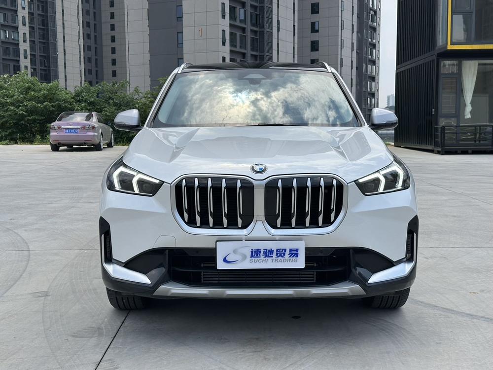 BMW X1 2023 car image #2