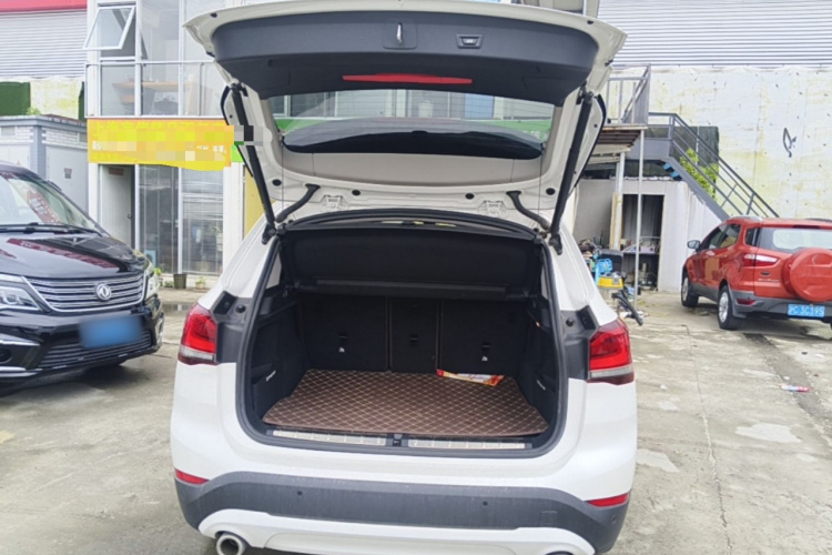 BMW X1 2021 car image #19