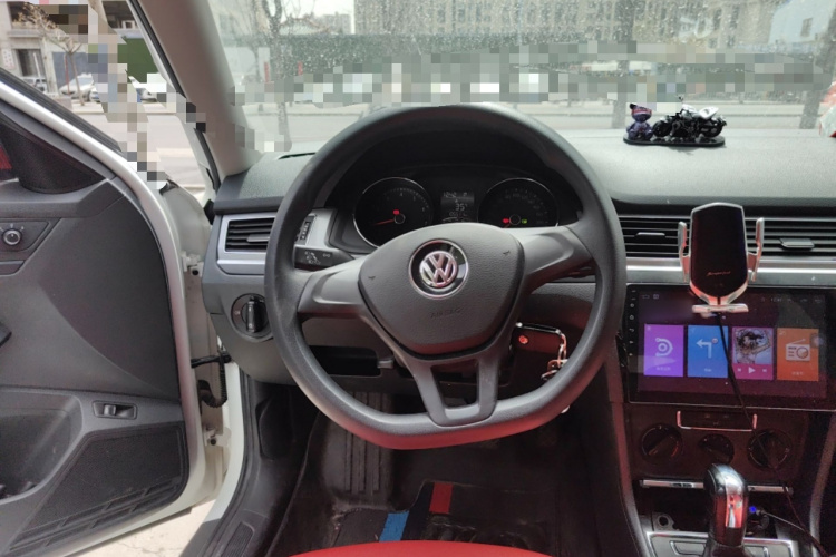Volkswagen Bora 2018 car image #15